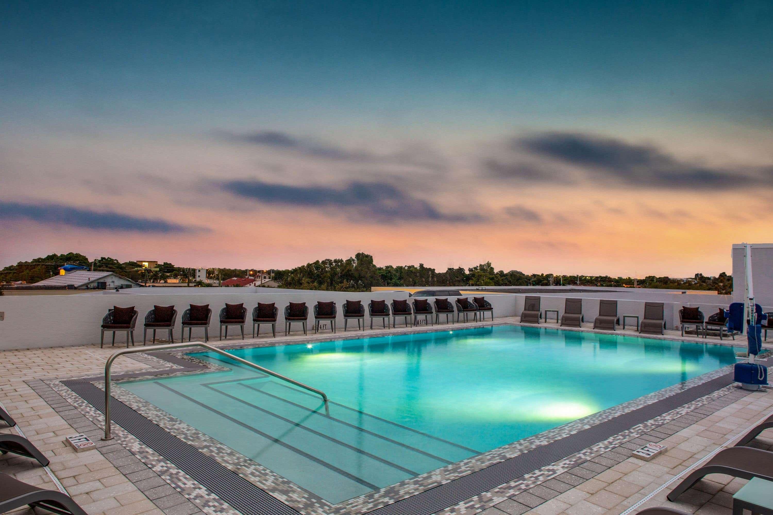 Wyndham Garden Ft Lauderdale Airport & Cruise Port Hotel Дейния Бийч Екстериор снимка