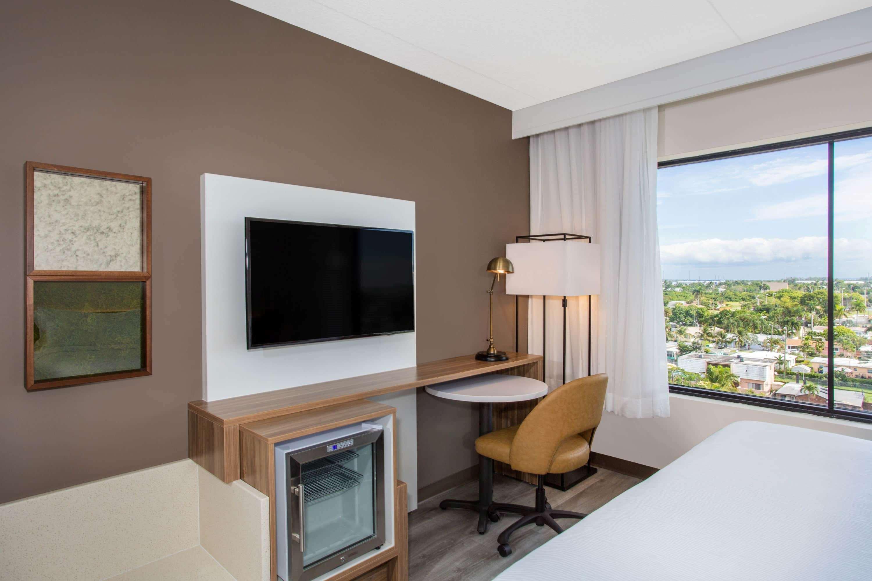 Wyndham Garden Ft Lauderdale Airport & Cruise Port Hotel Дейния Бийч Екстериор снимка