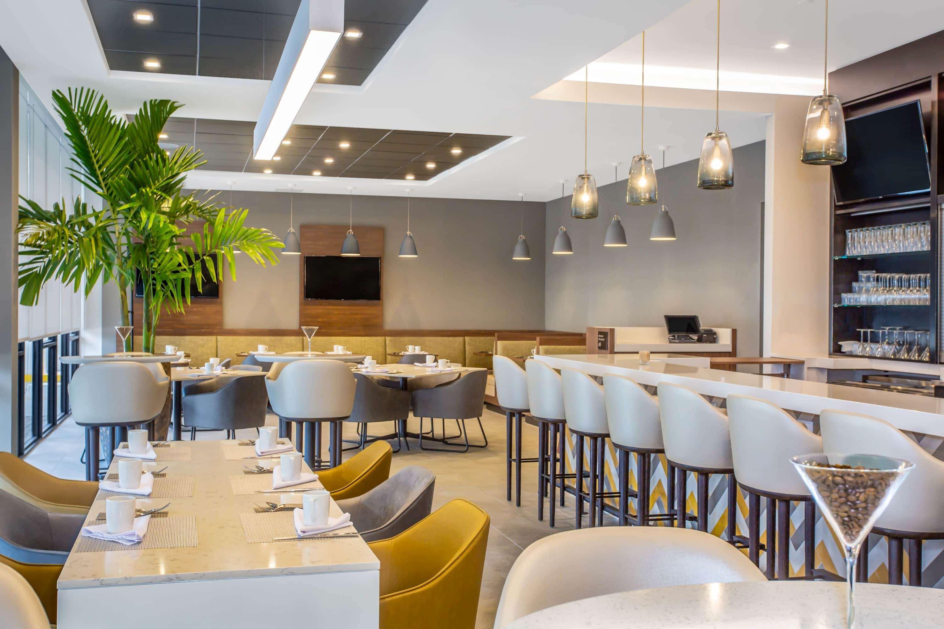 Wyndham Garden Ft Lauderdale Airport & Cruise Port Hotel Дейния Бийч Екстериор снимка