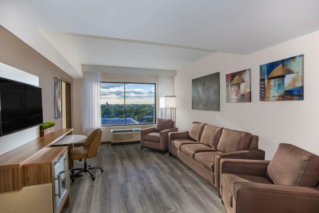 Wyndham Garden Ft Lauderdale Airport & Cruise Port Hotel Дейния Бийч Екстериор снимка