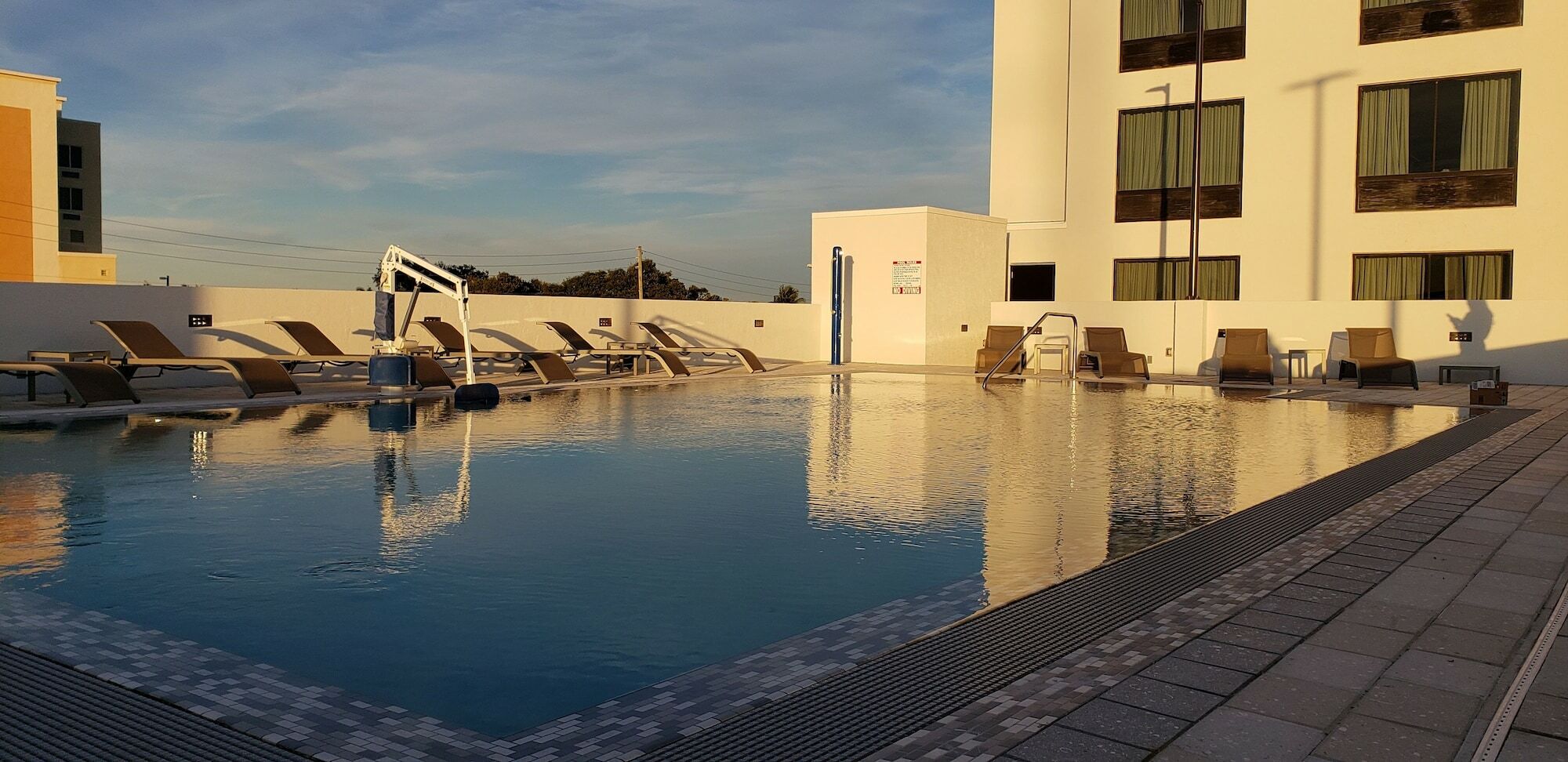 Wyndham Garden Ft Lauderdale Airport & Cruise Port Hotel Дейния Бийч Екстериор снимка