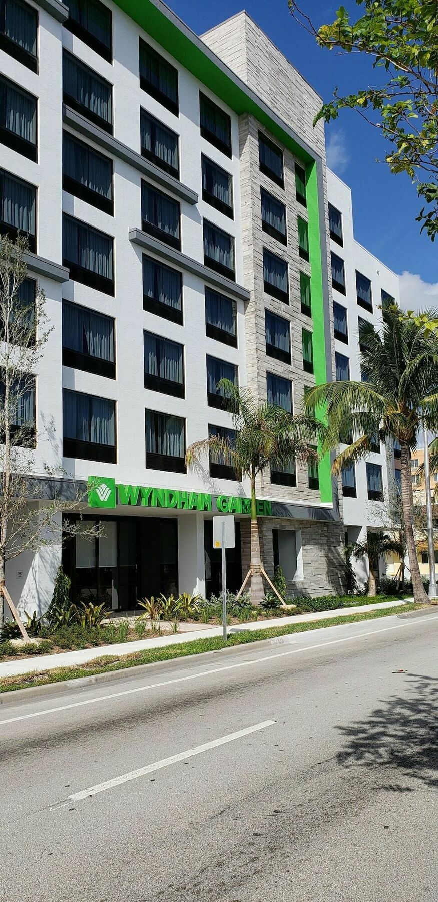 Wyndham Garden Ft Lauderdale Airport & Cruise Port Hotel Дейния Бийч Екстериор снимка